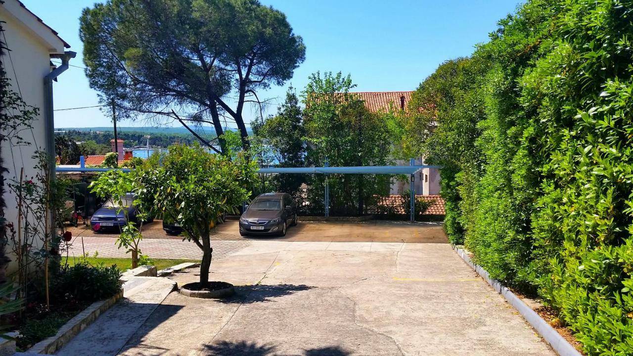 Blue Sky Residence Malinska Exterior photo